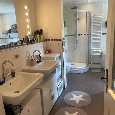 בית נופש Ferienhaus Gluckswerkstatt Zentrale Lage, Mit 3 Schlafzimmern Garage Und Garten *